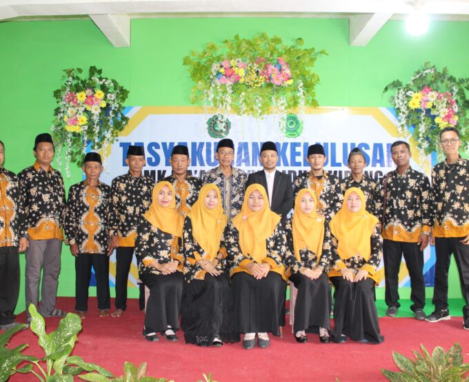 Selamat Datang di SMK Ma'arif Nur Ridho Widang